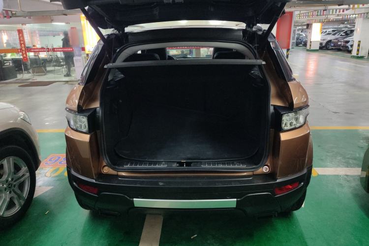 Used Land Rover Range Evoque 2014 2.0T 5-Door Ignite Edition Trunk