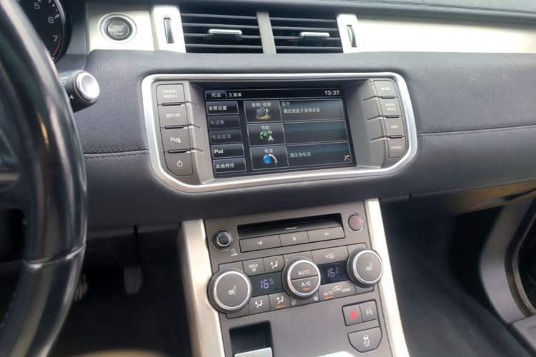 Used Land Rover Range Evoque 2015 2.0T Five-Door Zhiyao Edition Audio And AC Panel