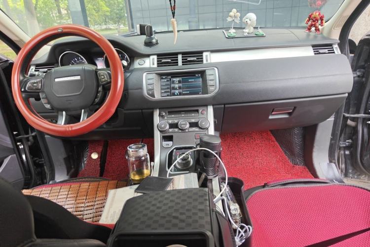 Used Land Rover Range Evoque 2015 2.0T Five-Door Zhiyao Edition Center Console