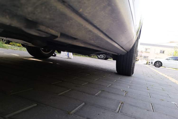 Used Land Rover Range Evoque 2015 2.0T Five-Door Zhiyao Edition Chassis Front Left