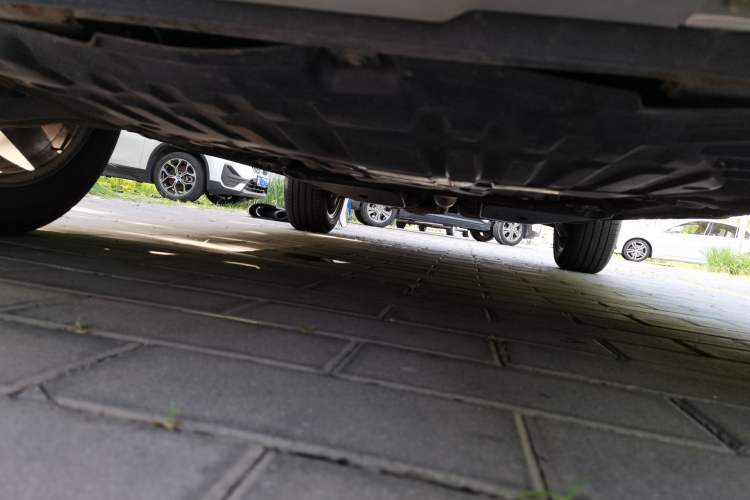 Used Land Rover Range Evoque 2015 2.0T Five-Door Zhiyao Edition Chassis Front