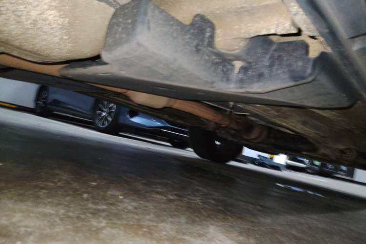 Used Land Rover Range Evoque 2015 2.0T Five-Door Zhiyao Edition Chassis Rear Right