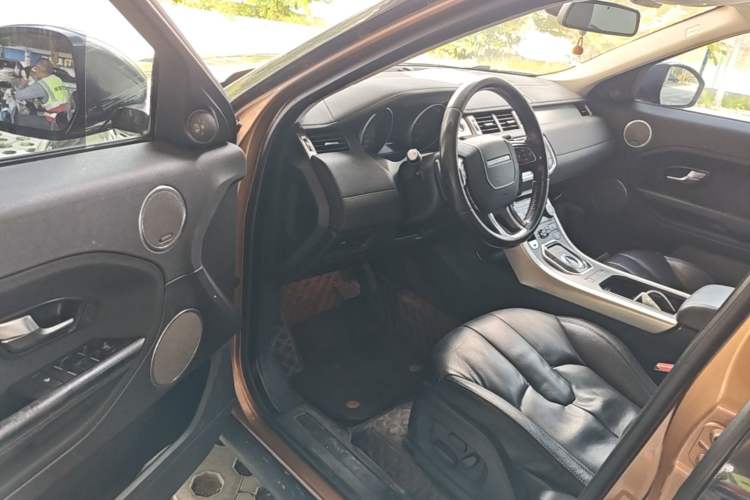 Used Land Rover Range Evoque 2015 2.0T Five-Door Zhiyao Edition Driver Seat
