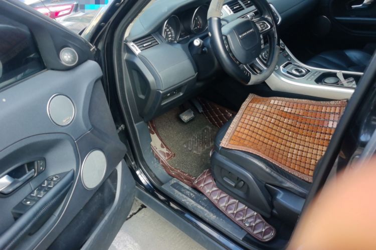 Used Land Rover Range Evoque 2015 2.0T Five-Door Zhiyao Edition Driver Seat