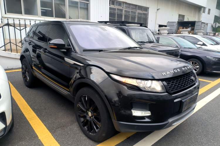 Used Land Rover Range Evoque 2015 2.0T Five-Door Zhiyao Edition Front Right 45 Deg