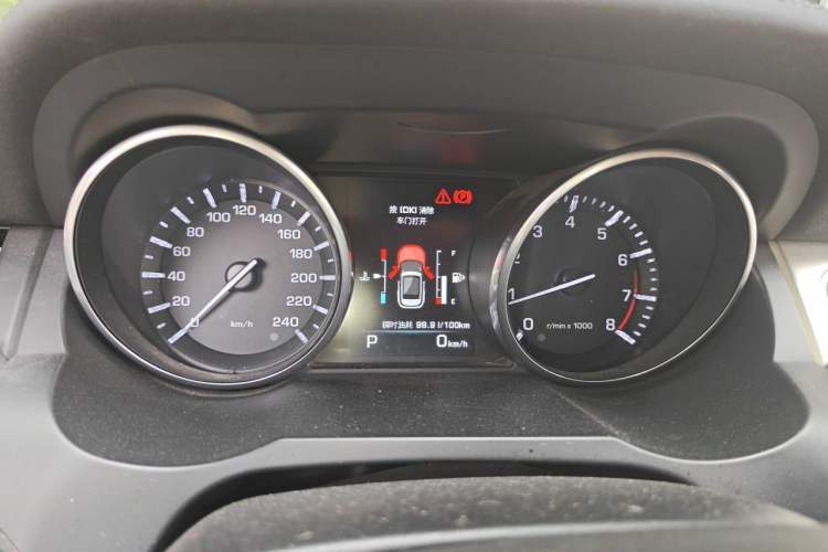 Used Land Rover Range Evoque 2015 2.0T Five-Door Zhiyao Edition Instrument Cluster