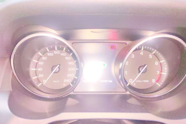 Used Land Rover Range Evoque 2015 2.0T Five-Door Zhiyao Edition Instrument Cluster
