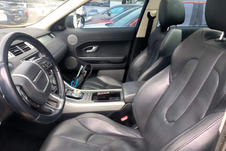 Used Land Rover Range Evoque 2015 2.0T Five-Door Zhiyao Edition Left Front Seat
