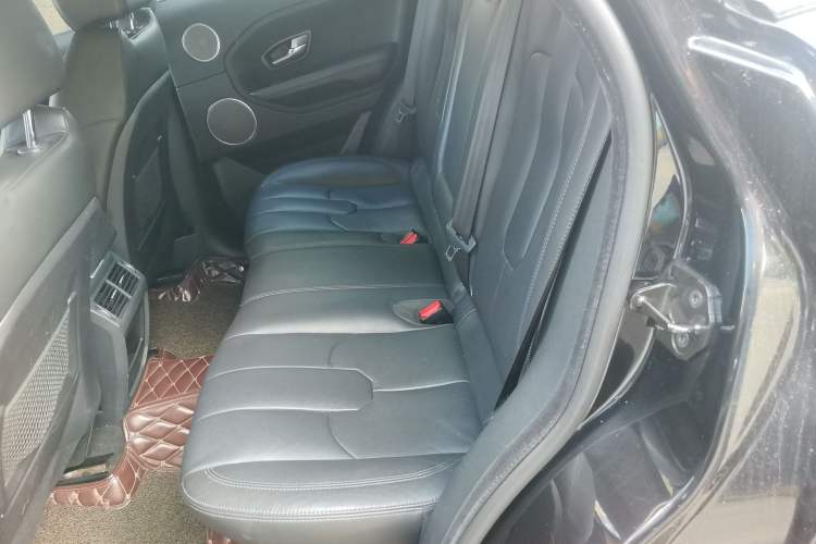 Used Land Rover Range Evoque 2015 2.0T Five-Door Zhiyao Edition Left Rear Seat