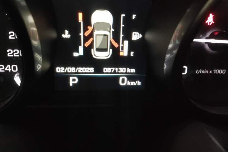 Used Land Rover Range Evoque 2015 2.0T Five-Door Sporty Edition Odometer Close Up