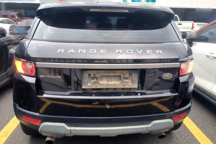 Used Land Rover Range Evoque 2015 2.0T Five-Door Zhiyao Edition Rear