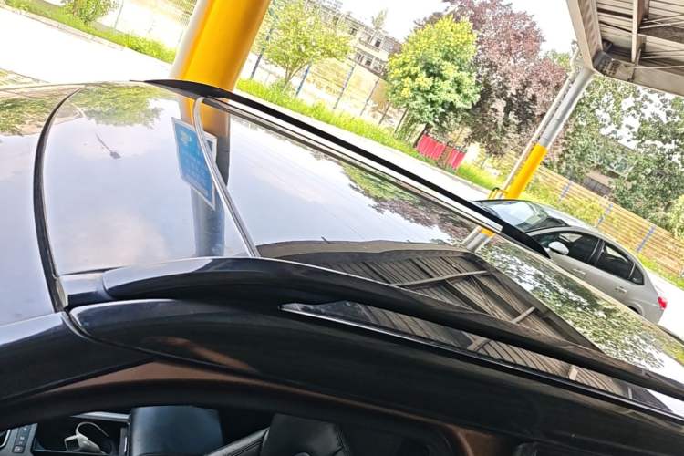 Used Land Rover Range Evoque 2015 2.0T Five-Door Zhiyao Edition Roof