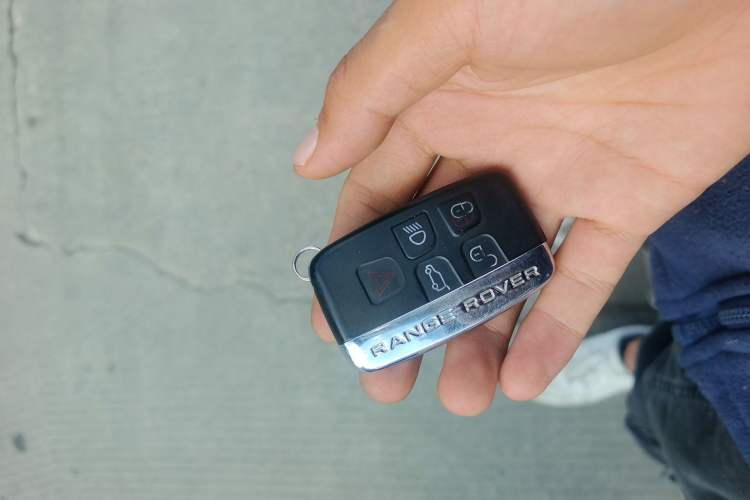 Used Land Rover Range Evoque 2015 2.0T Five-Door Zhiyao Edition Vehicle Key