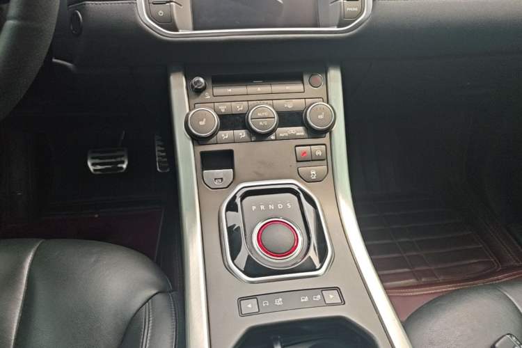 Used Land Rover Range Evoque 2015 2.0T Five-Door Zhiyao Edition Gear Lever