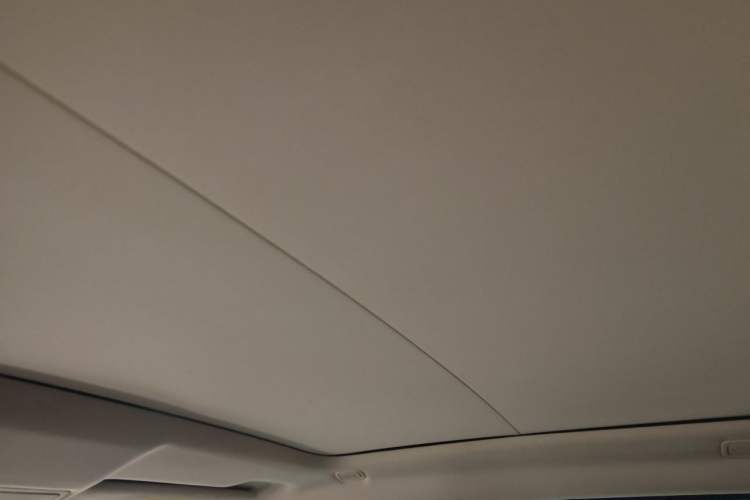 Used Land Rover Range Evoque 2015 2.0T Five-Door Zhiyao Edition Headliner