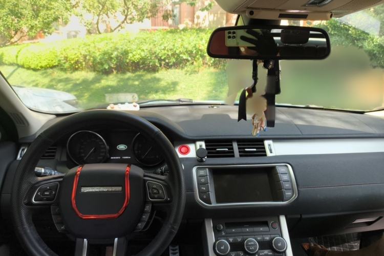 Used Land Rover Range Evoque 2015 2.0T Five-Door Sporty Edition Interior 2