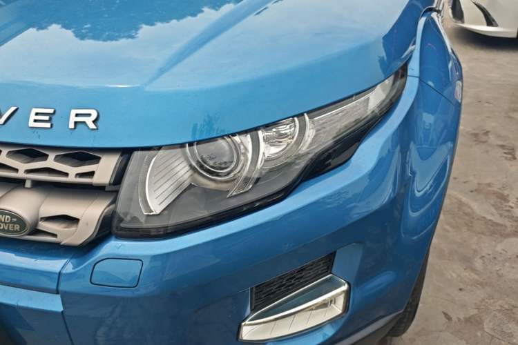 Used Land Rover Range Evoque 2015 2.0T Five-Door Zhiyao Edition Left Front Headlight
