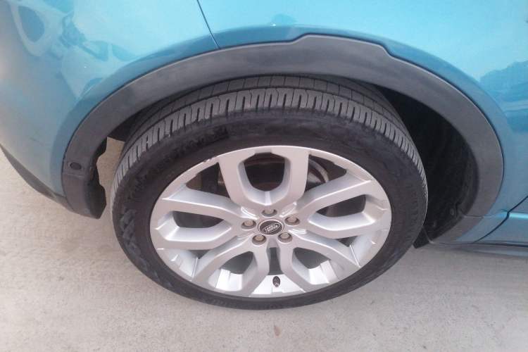 Used Land Rover Range Evoque 2015 2.0T 5-Door Ignite Edition Left Front Wheel Hub