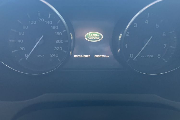 Used Land Rover Range Evoque 2015 2.0T YAMU Genesis Limited Edition Odometer Close Up