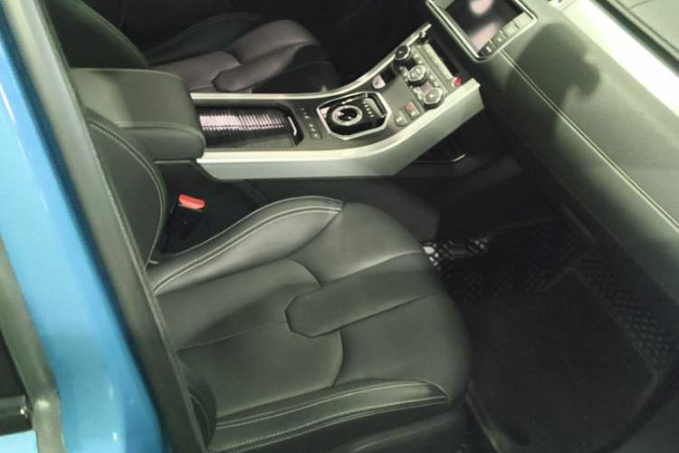 Used Land Rover Range Evoque 2015 2.0T Five-Door Sporty Edition Right Front Seat