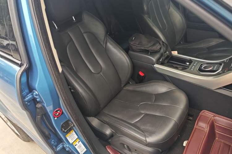 Used Land Rover Range Evoque 2015 2.0T Five-Door Zhiyao Edition Right Front Seat