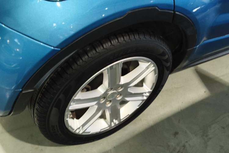 Used Land Rover Range Evoque 2015 2.0T Five-Door Sporty Edition Right Rear Wheel Hub