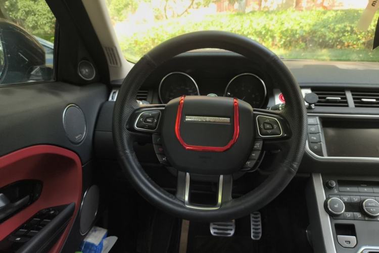 Used Land Rover Range Evoque 2015 2.0T Five-Door Sporty Edition Steering Wheel