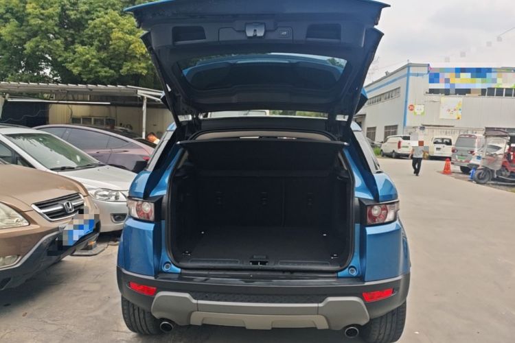 Used Land Rover Range Evoque 2015 2.0T Five-Door Zhiyao Edition Trunk