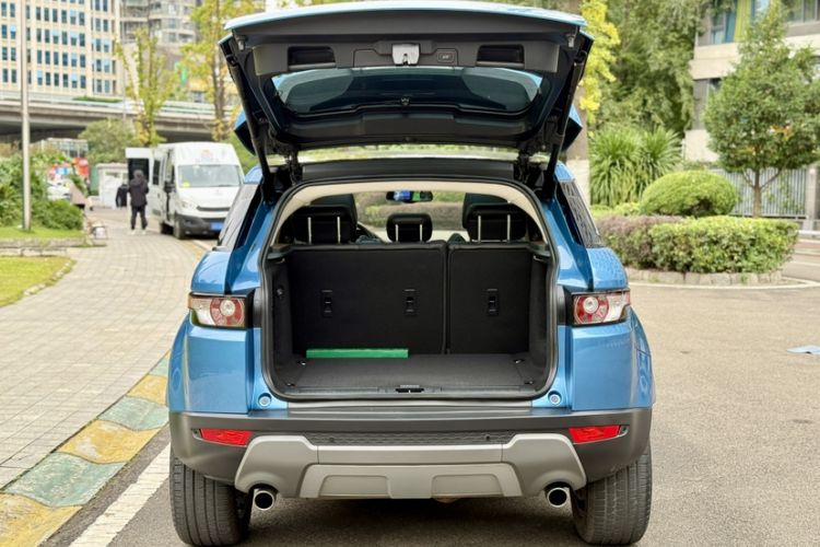 Used Land Rover Range Evoque 2015 2.0T Five-Door Zhiyao Edition Trunk
