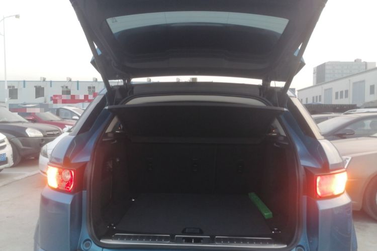 Used Land Rover Range Evoque 2015 2.0T 5-Door Ignite Edition Trunk