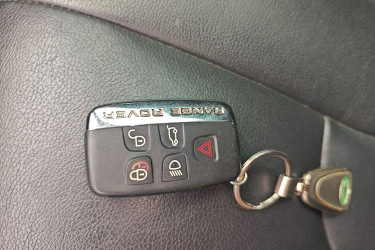 Used Land Rover Range Evoque 2015 2.0T Five-Door Zhiyao Edition Vehicle Key