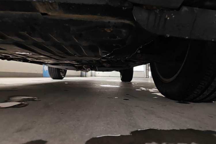 Used Land Rover Range Evoque 2015 2.0T Five-Door Zhiyao Edition Chassis Front Left