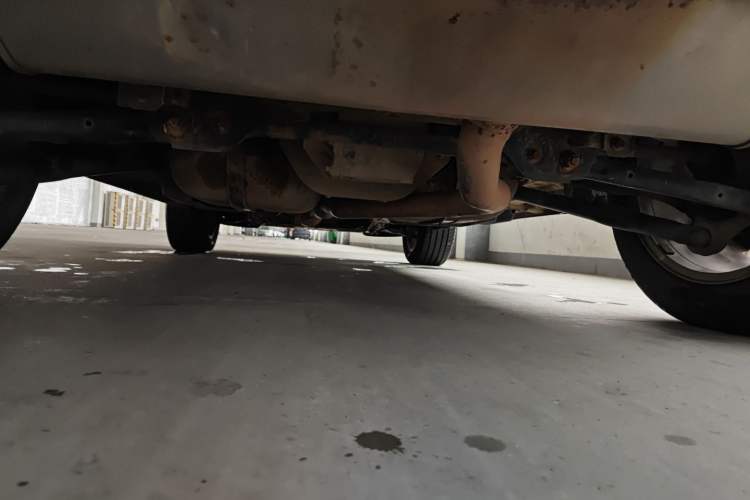Used Land Rover Range Evoque 2015 2.0T Five-Door Zhiyao Edition Chassis Rear