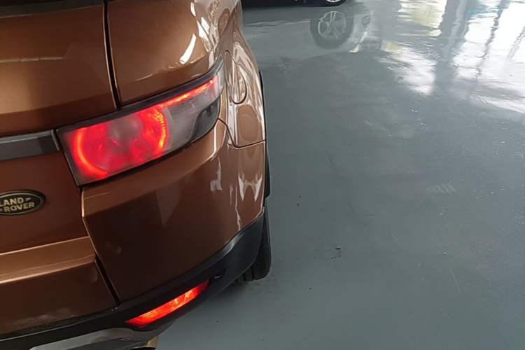 Used Land Rover Range Evoque 2015 2.0T Five-Door Zhiyao Edition Exterior 3
