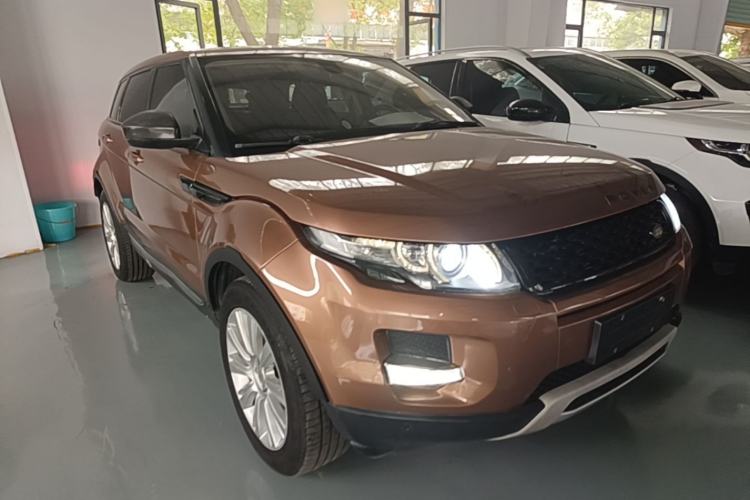 Used Land Rover Range Evoque 2015 2.0T Five-Door Zhiyao Edition Front Right 45 Deg