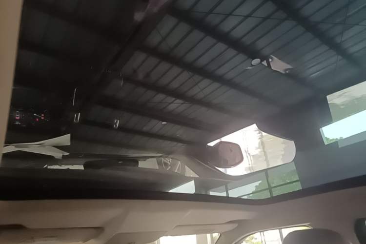 Used Land Rover Range Evoque 2015 2.0T Five-Door Zhiyao Edition Headliner