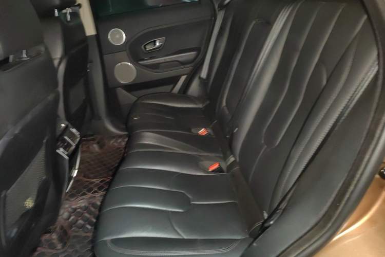 Used Land Rover Range Evoque 2015 2.0T Five-Door Zhiyao Edition Left Rear Seat
