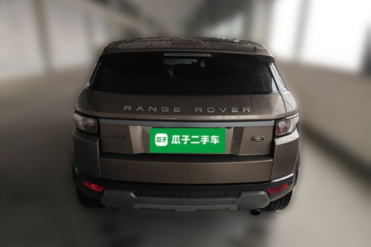 Used Land Rover Range Evoque 2015 2.0T Five-Door Zhiyao Edition Rear