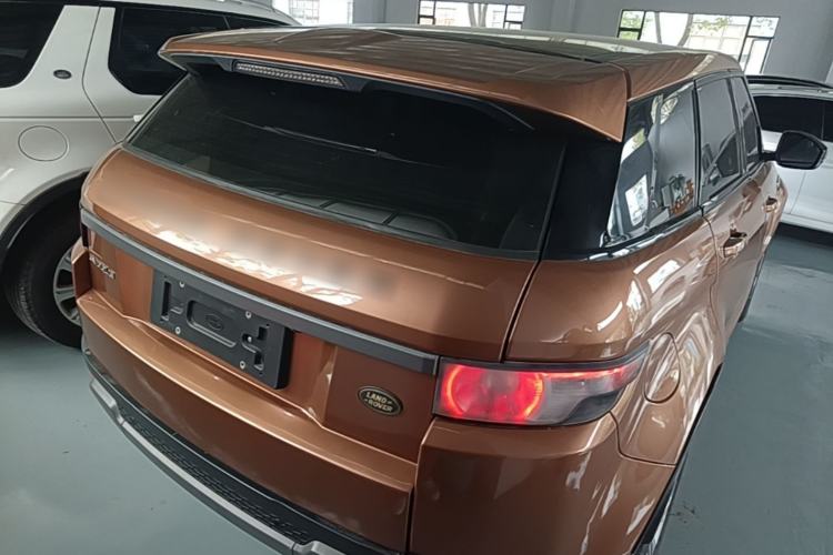 Used Land Rover Range Evoque 2015 2.0T Five-Door Zhiyao Edition Rear Right 45 Deg