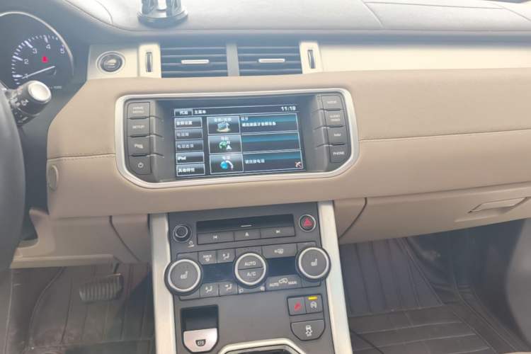 Used Land Rover Range Evoque 2015 2.0T Five-Door Zhiyao Edition Audio And AC Panel