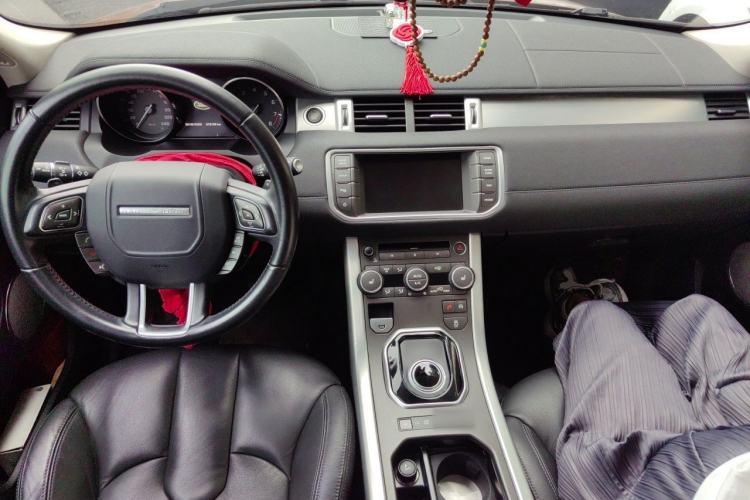 Used Land Rover Range Evoque 2015 2.0T Five-Door Zhiyao Edition Center Console