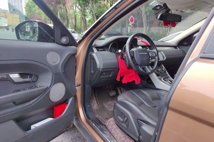 Used Land Rover Range Evoque 2015 2.0T Five-Door Zhiyao Edition Driver Seat