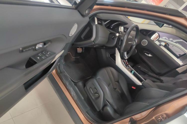 Used Land Rover Range Evoque 2015 2.0T Five-Door Zhiyao Edition Driver Seat