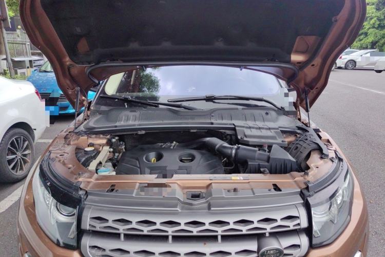 Used Land Rover Range Evoque 2015 2.0T Five-Door Zhiyao Edition Engine Bay