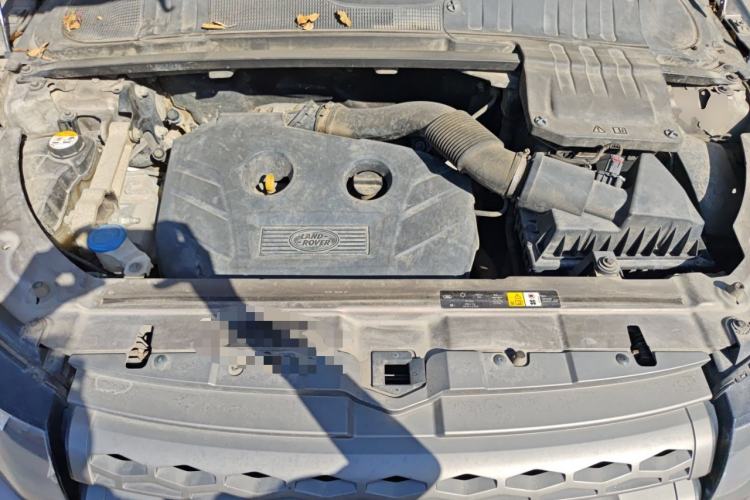Used Land Rover Range Evoque 2015 2.0T Five-Door Zhiyao Edition Engine Bay