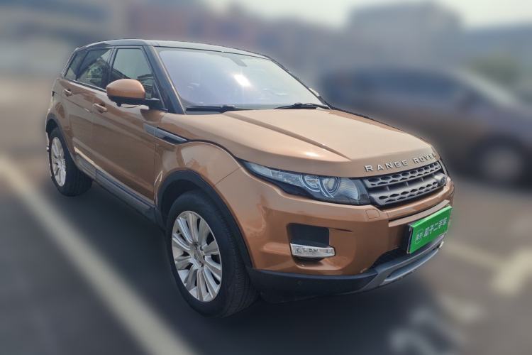 Used Land Rover Range Evoque 2015 2.0T Five-Door Zhiyao Edition Front Right 45 Deg
