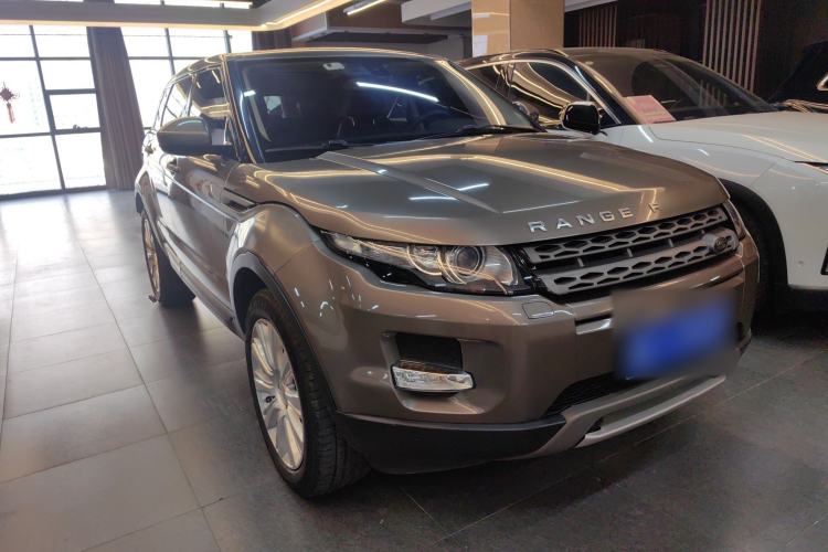 Used Land Rover Range Evoque 2015 2.0T Five-Door Zhiyao Edition Front Right 45 Deg