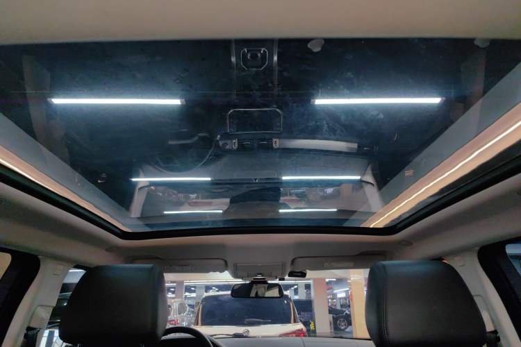 Used Land Rover Range Evoque 2015 2.0T Five-Door Zhiyao Edition Headliner