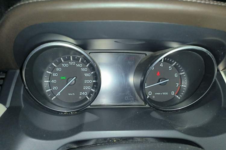 Used Land Rover Range Evoque 2015 2.0T YAMU Genesis Limited Edition Instrument Cluster