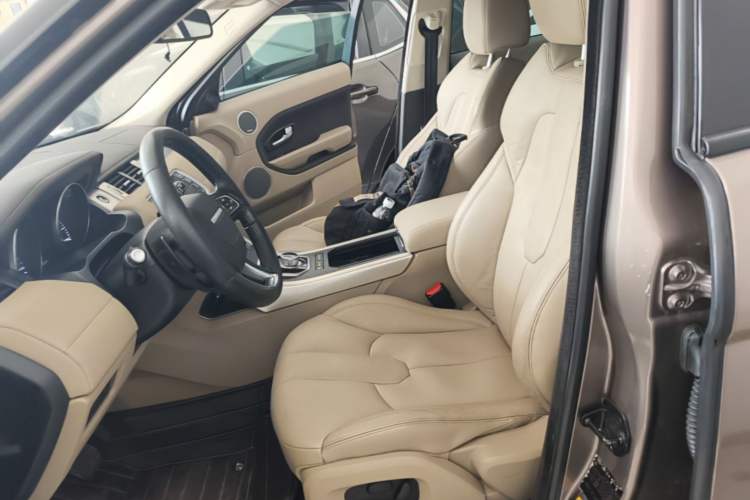 Used Land Rover Range Evoque 2015 2.0T Five-Door Zhiyao Edition Left Front Seat